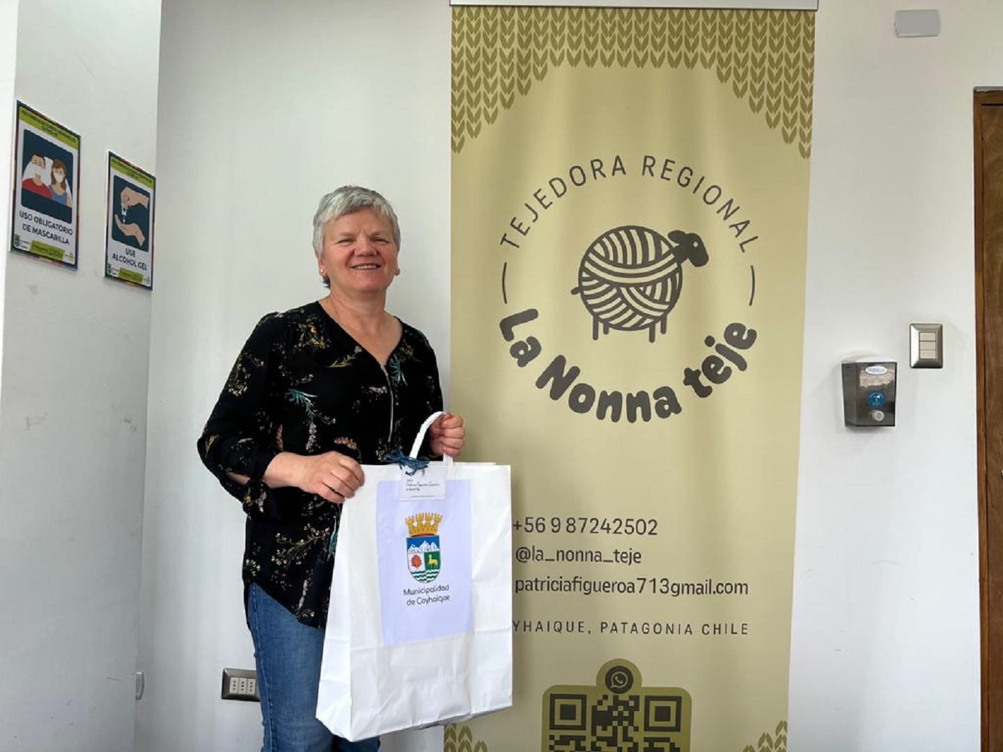 MUNICIPIO DE COYHAIQUE APOYA POR PRIMERA VEZ EN CREACIÓN DE MARCA A 12 EMPRENDEDORES DE LA COMUNA