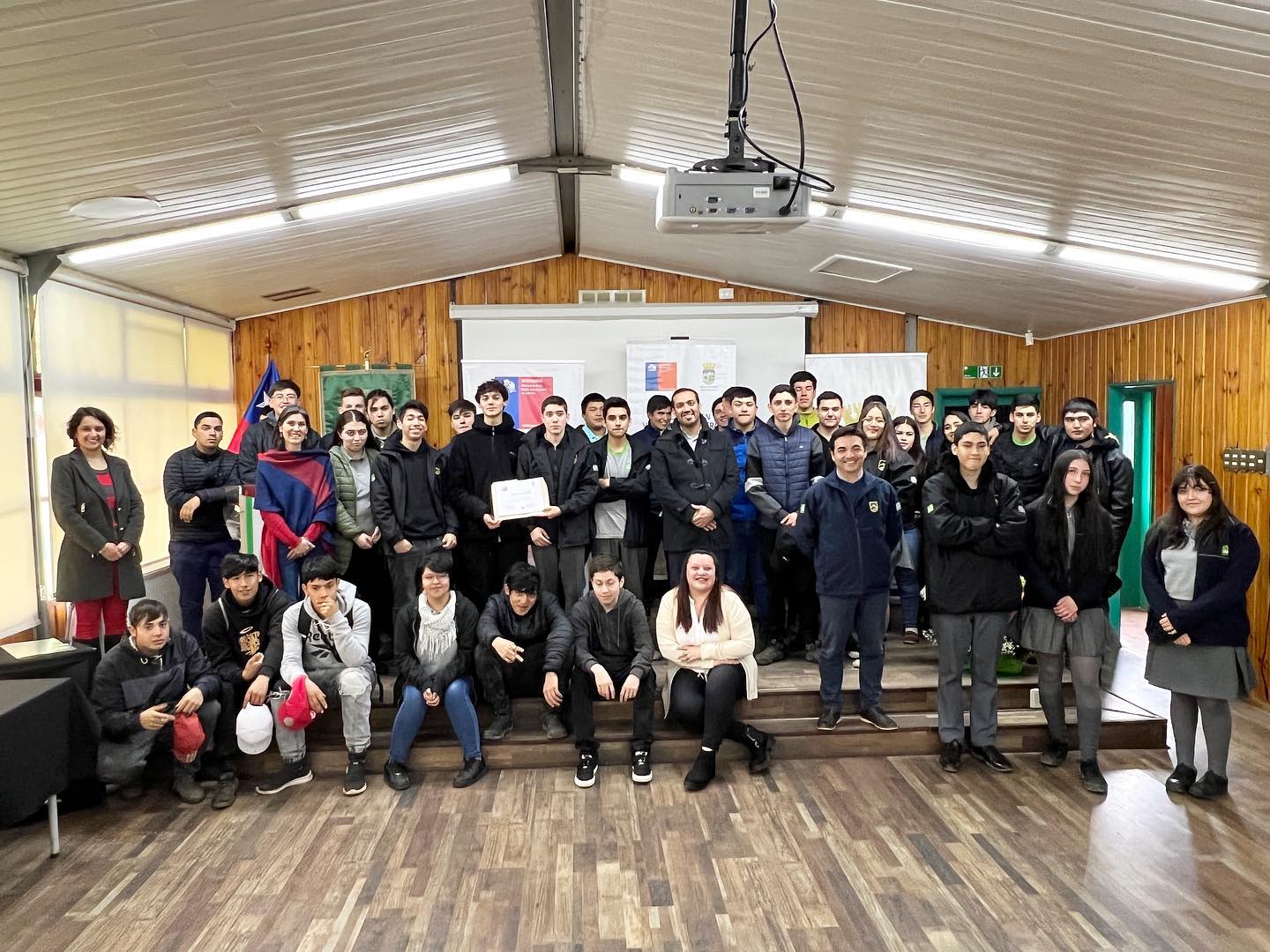 LICEO BICENTENARIO DE LA PATAGONIA AGRÍCOLA E INDUSTRIAL SE CERTIFICA EN PREVENCIÓN DE VIOLENCIA CONTRA LAS MUJERES