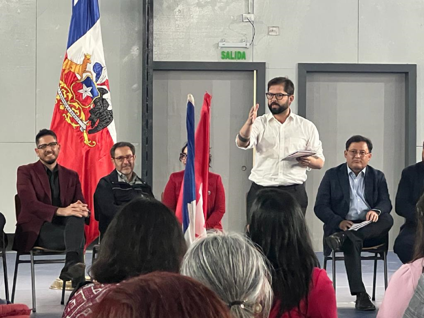 ALCALDE CARLOS GATICA Y DIRIGENTES VALORAN COMPROMISO PRESIDENCIAL EN MATERIA DE EDUCACIÓN Y DEPORTE