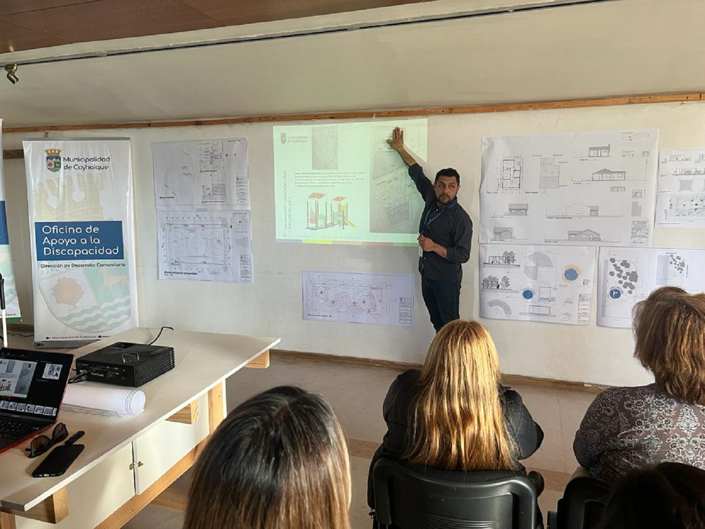 MUNICIPIO COYHAIQUE PRESENTA PROYECTOS URBANOS INCLUSIVOS