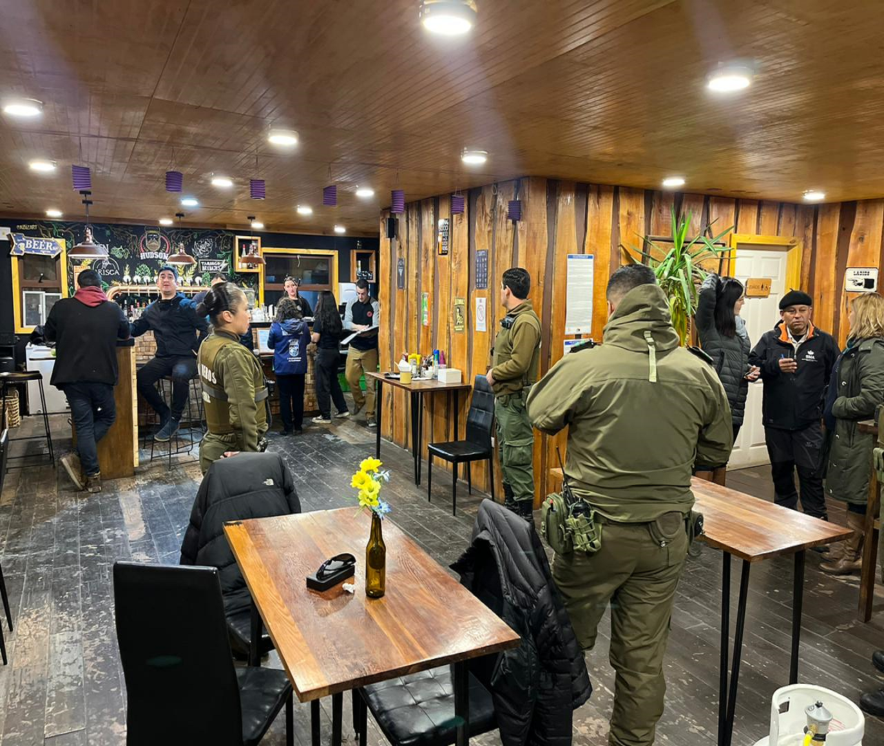 OPERATIVO DE FISCALIZACIÓN A SIETE ESTABLECIMIENTOS CULMINÓ CON SEIS INFRACCIONES A LOCALES NOCTURNOS